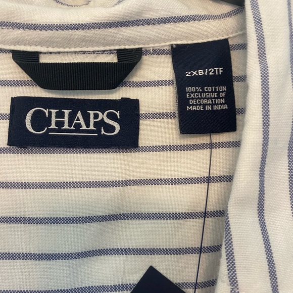 Chaps NWT Button-Up - Picture 2 of 3